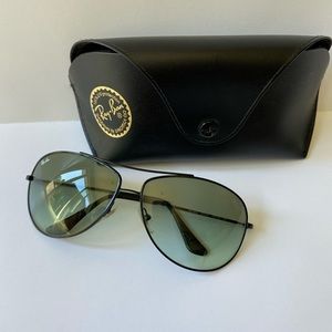 Ray-ban aviator sunglasses